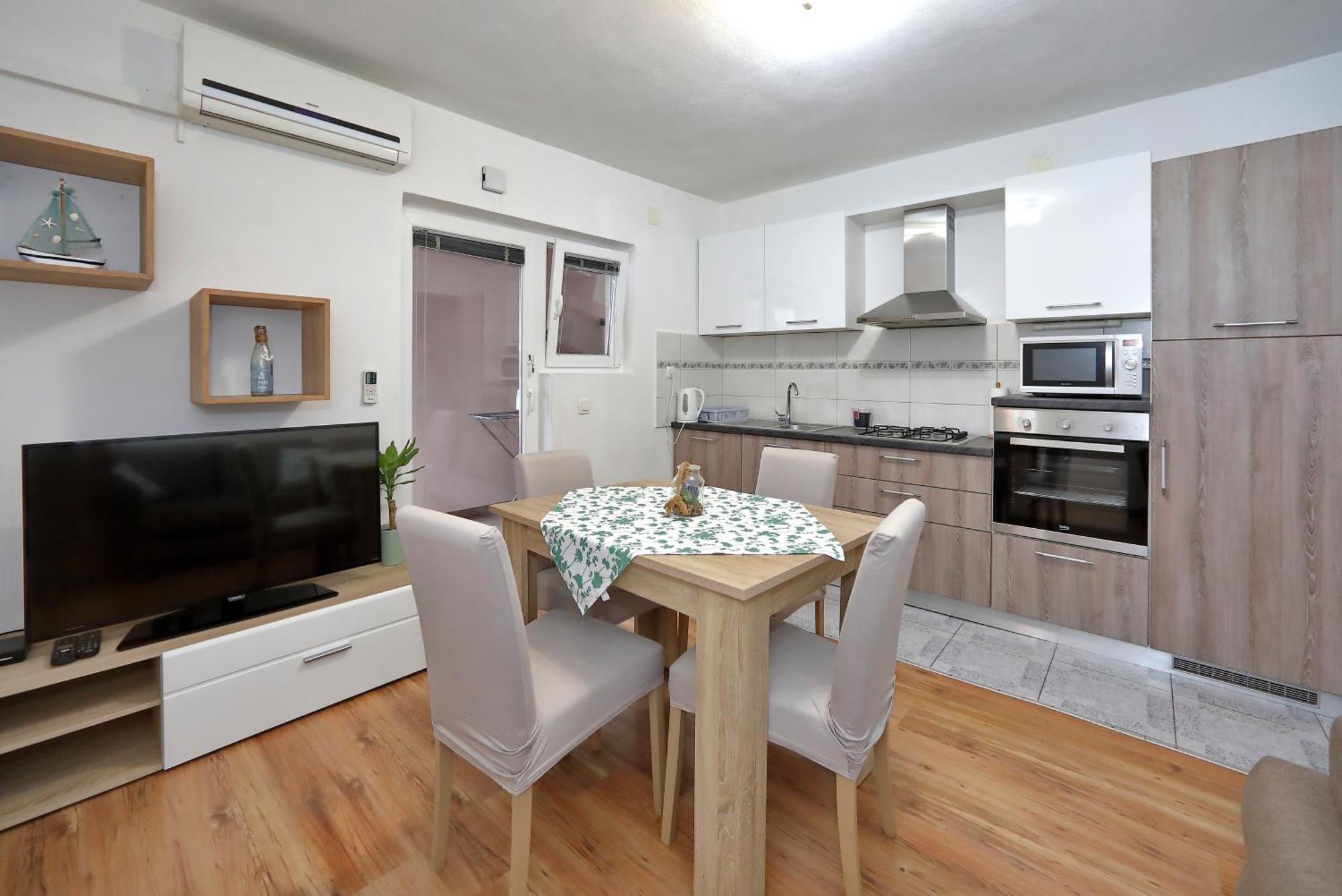 Apartment Doris Бибинє Екстер'єр фото