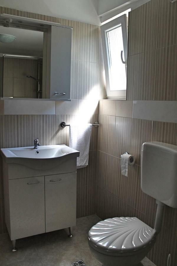 Apartment Doris Бибинє Екстер'єр фото